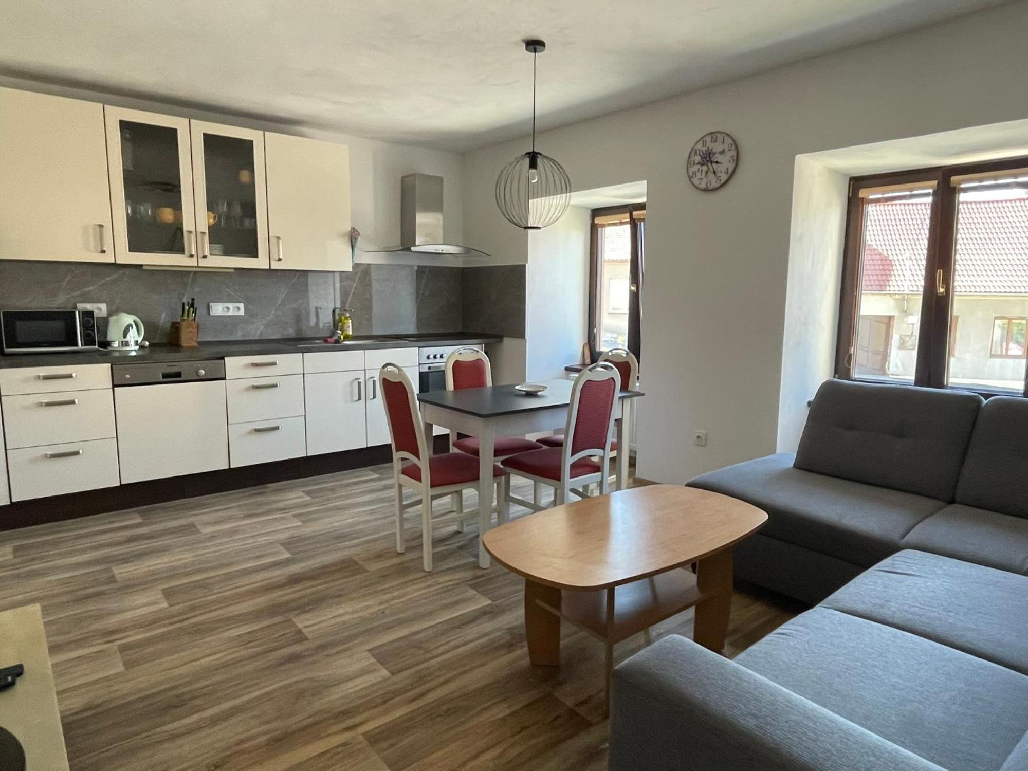 Apartman U Velke Brany Jemnice Exterior foto